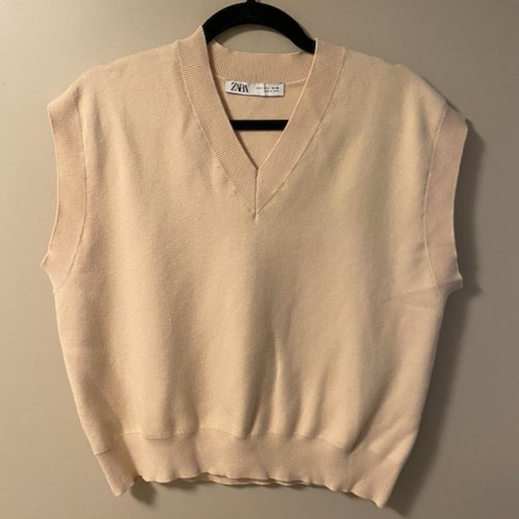 Zara Sweater vest - Picture 1 of 3